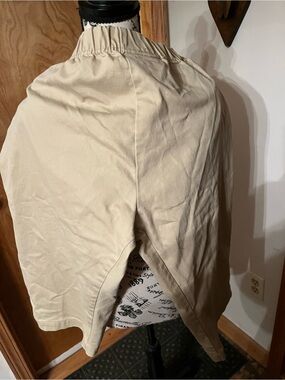 Women's Beige Capris with Elastic Waist
